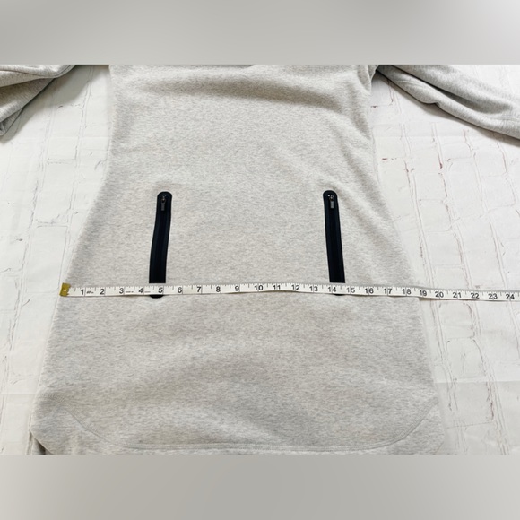 Athleta cozy karma light grey athleisure dress with thumb holes women’s XS - Picture 7 of 10